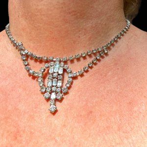 Vintage rinestone choker necklace